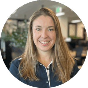 Nicole Finnsson headshot