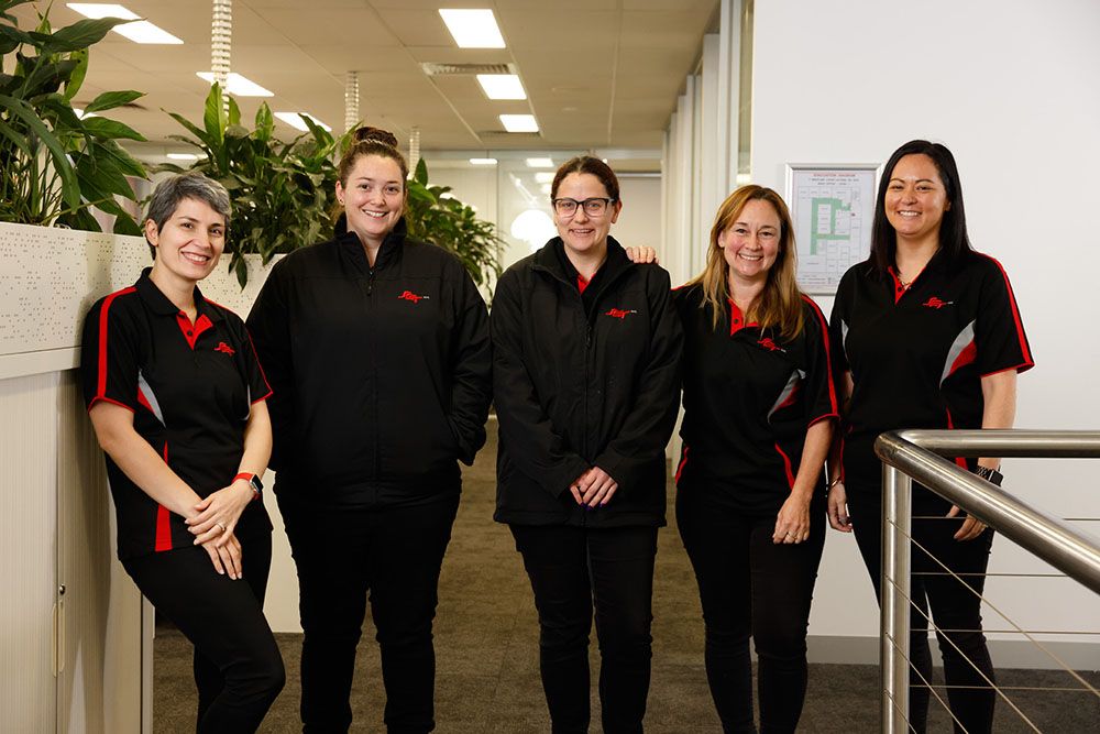 SCT Logistics team photo women