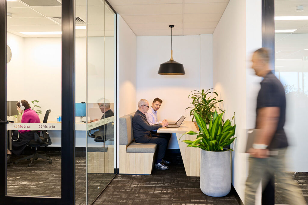 QMetrix_office-people-meeting-spaces