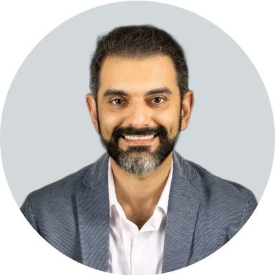 Tariq Munir is an author, a global speaker, a LinkedIn instructor, and an AI transformation advisor who helps business leaders lead sustainable change.